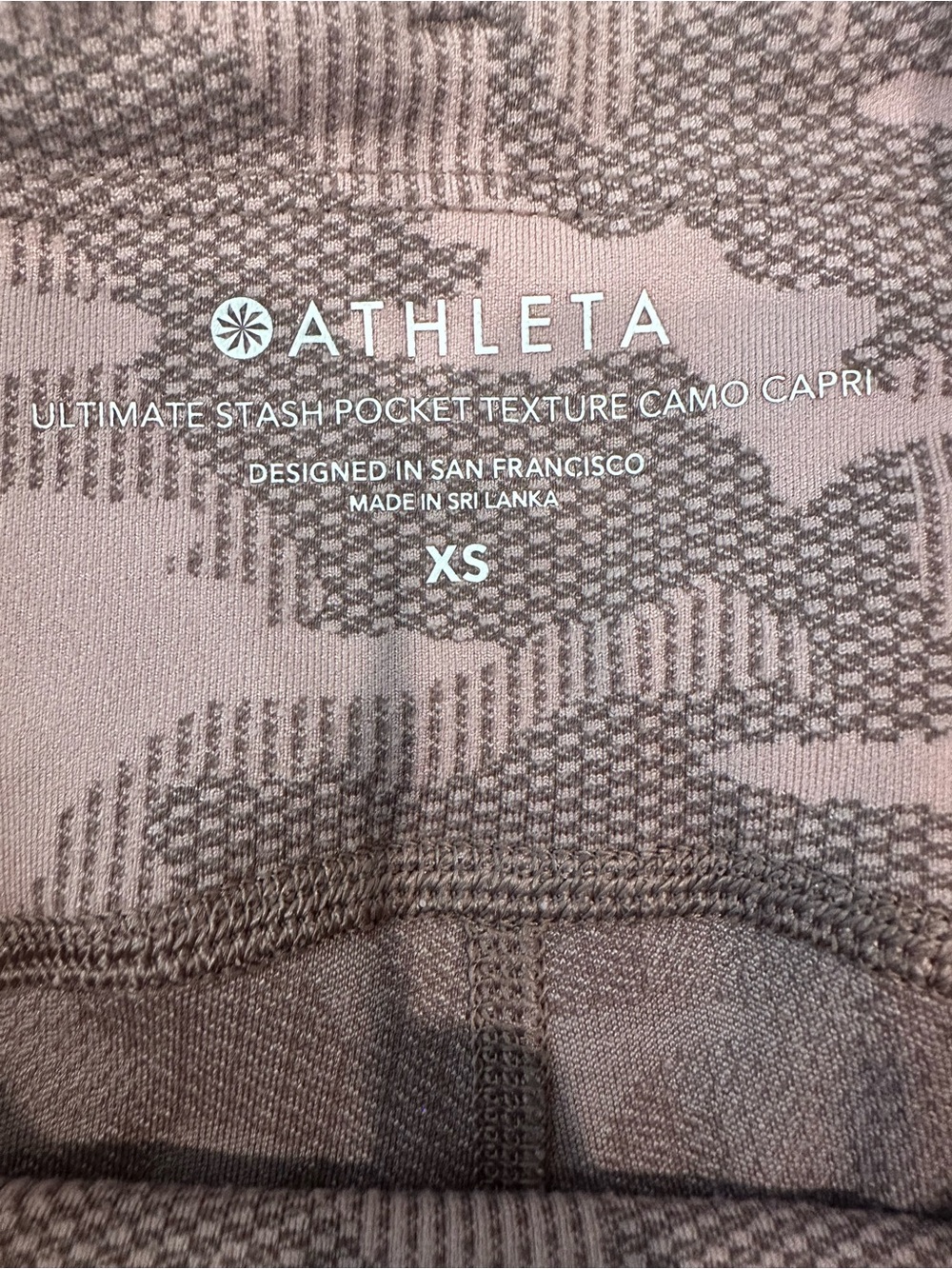 Athleta Ultimate Stash Camo Capri Leggings — Like New! - Picture 3 of 3